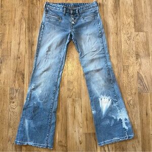 Vintage Levi’s low-rise flare denim jeans button fly frayed hems women’s 31x32
